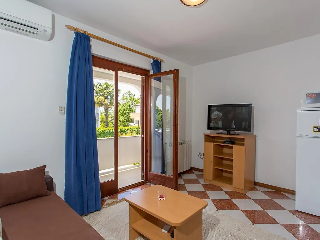 Apartments Ava Porec 0*,