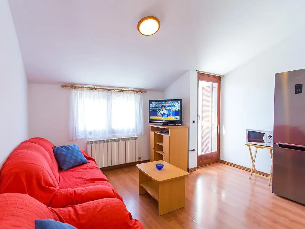 Apartments Ava Porec