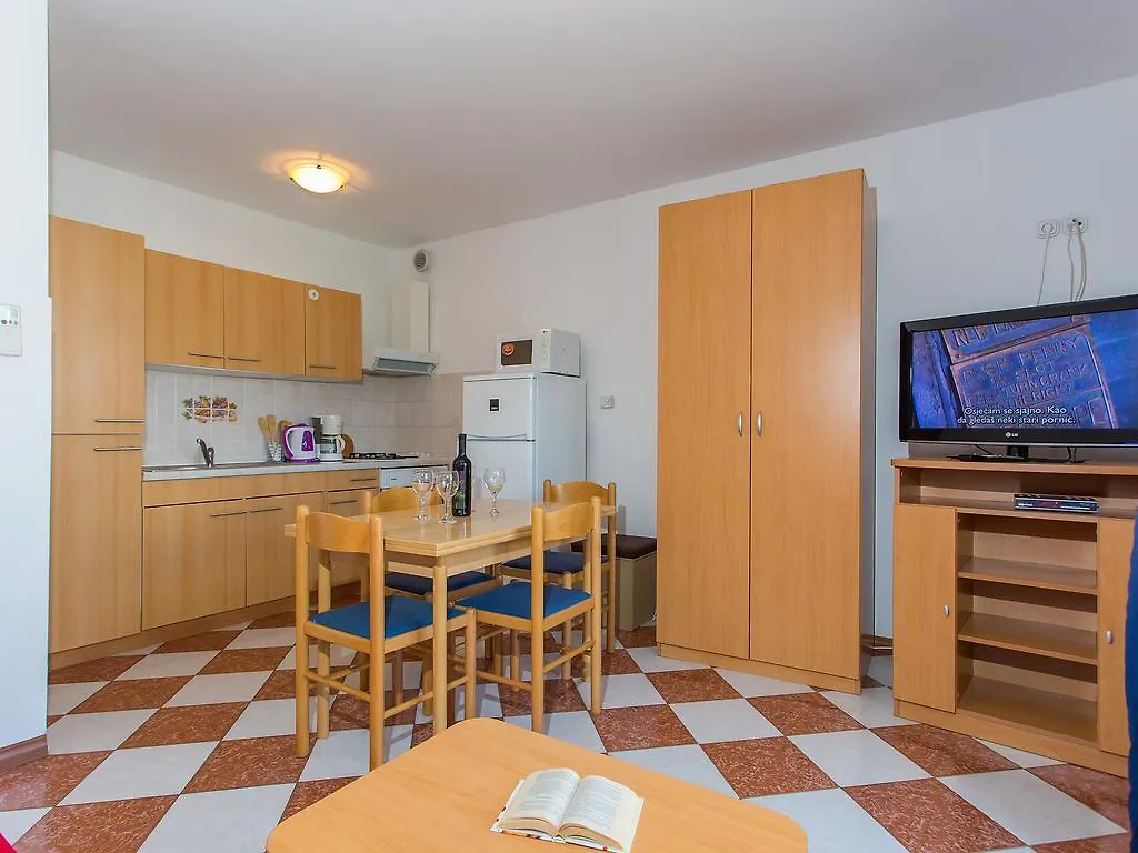 Apartments Ava Porec